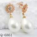 Latest Fashion Jewelry 925 Silver Pearl Earring (Q-6861)